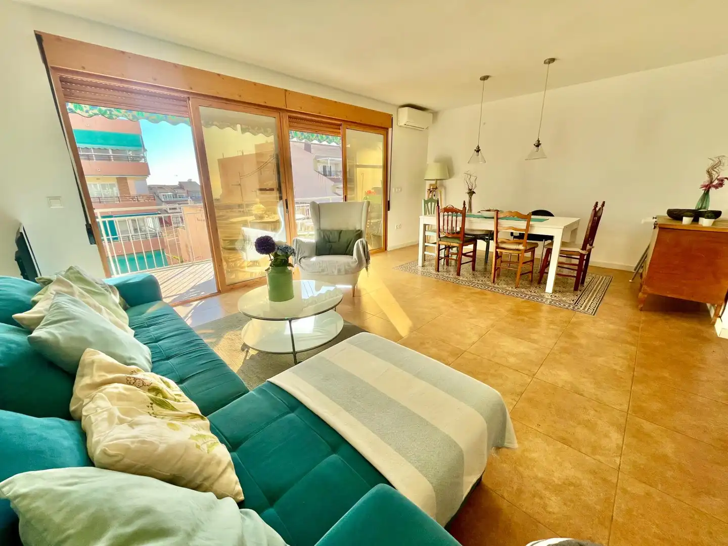 Wohnzimmer von Wohnung zum Verkauf in El Campello mit Klimaanlage, Terrasse und Balkon