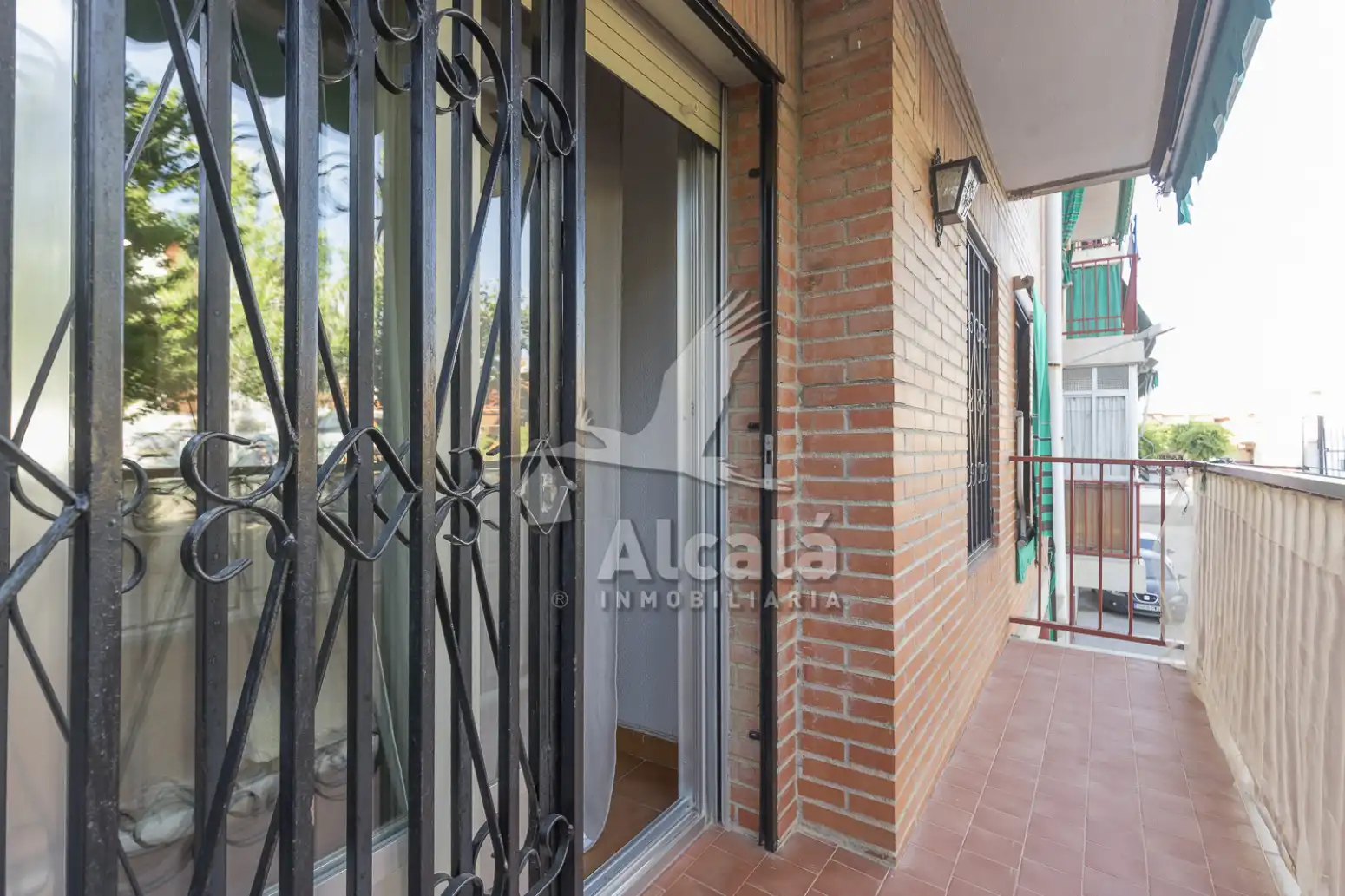 Vista exterior de Pis en venda en Ocaña amb Calefacció i Terrassa
