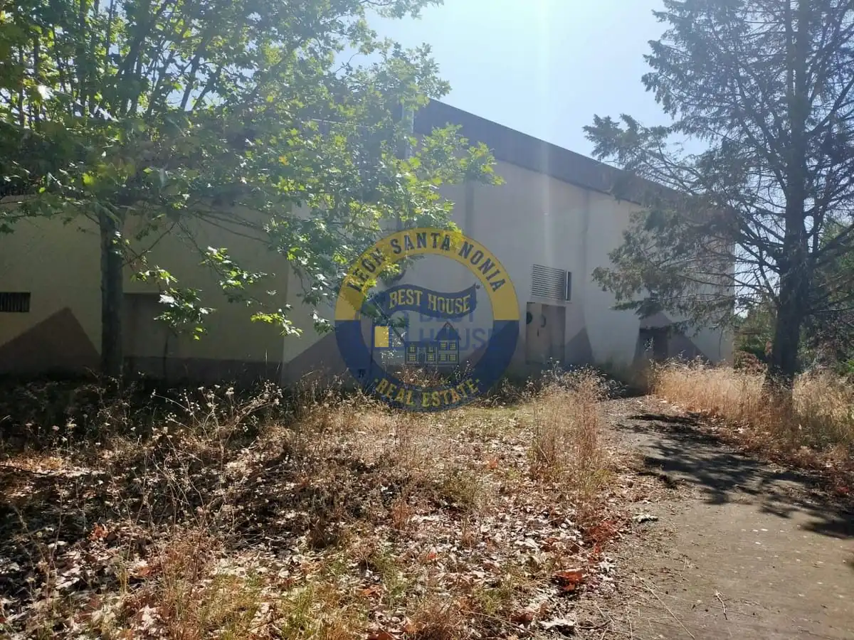 Local comercial en venda a Villaquilambre, imagen 4