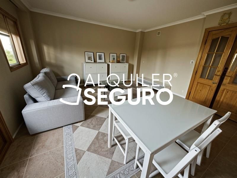 Bedroom of Flat to rent in Puertollano  with Air Conditioner, Terrace and Furnished