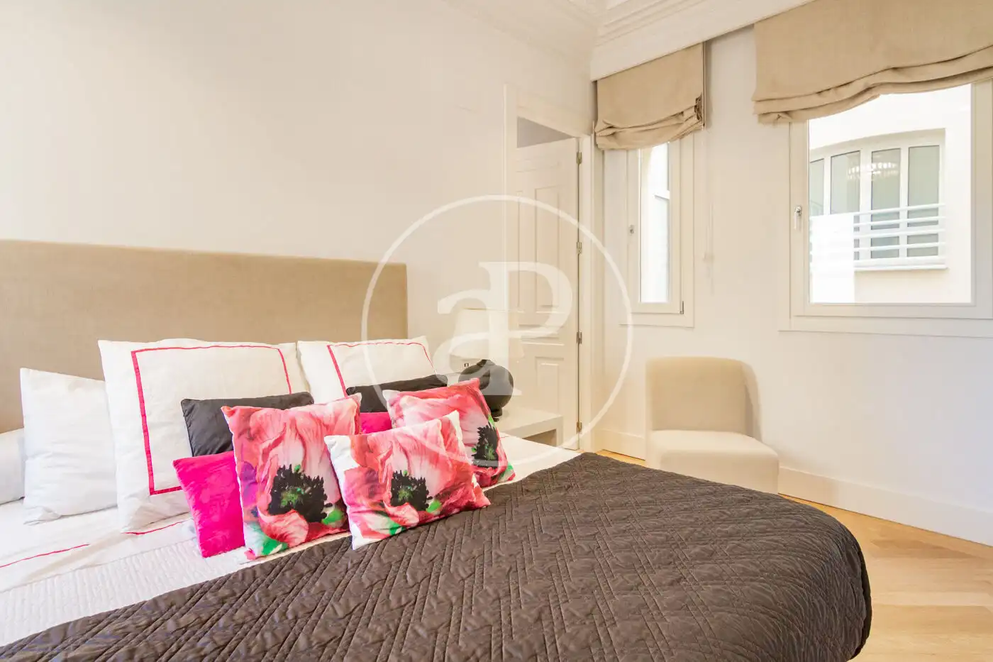 Bedroom of Flat for rent in Madrid  with Air Conditioner, Heating and Furnished