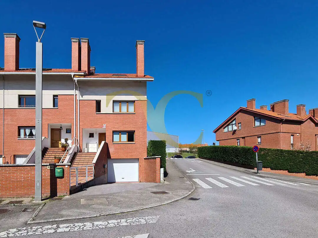 Detached house with garden for sale in Camino de la Belga, imagen 51