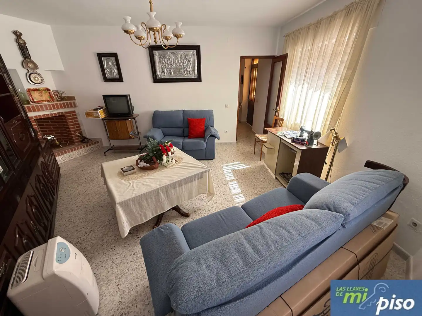 Sala d'estar de Casa o xalet en venda en Pollos amb Jardí privat, Terrassa i Traster