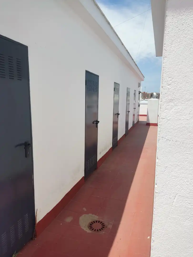 Außenansicht von Lagerraum zur Miete in Huelva