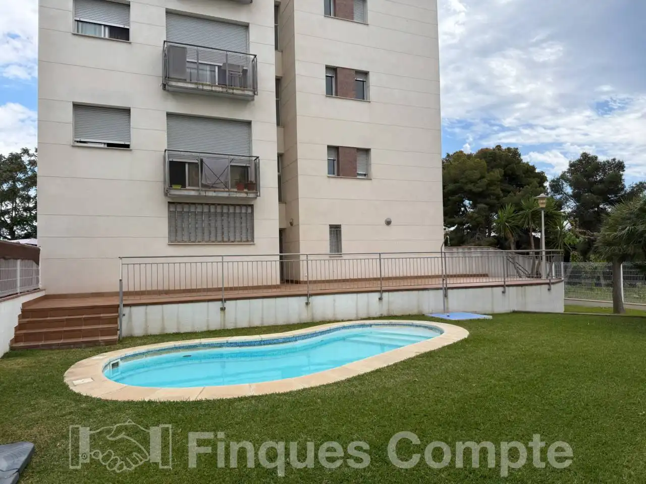 Piscina de Apartamento en venta en El Vendrell con Aire acondicionado, Terraza y Piscina comunitaria