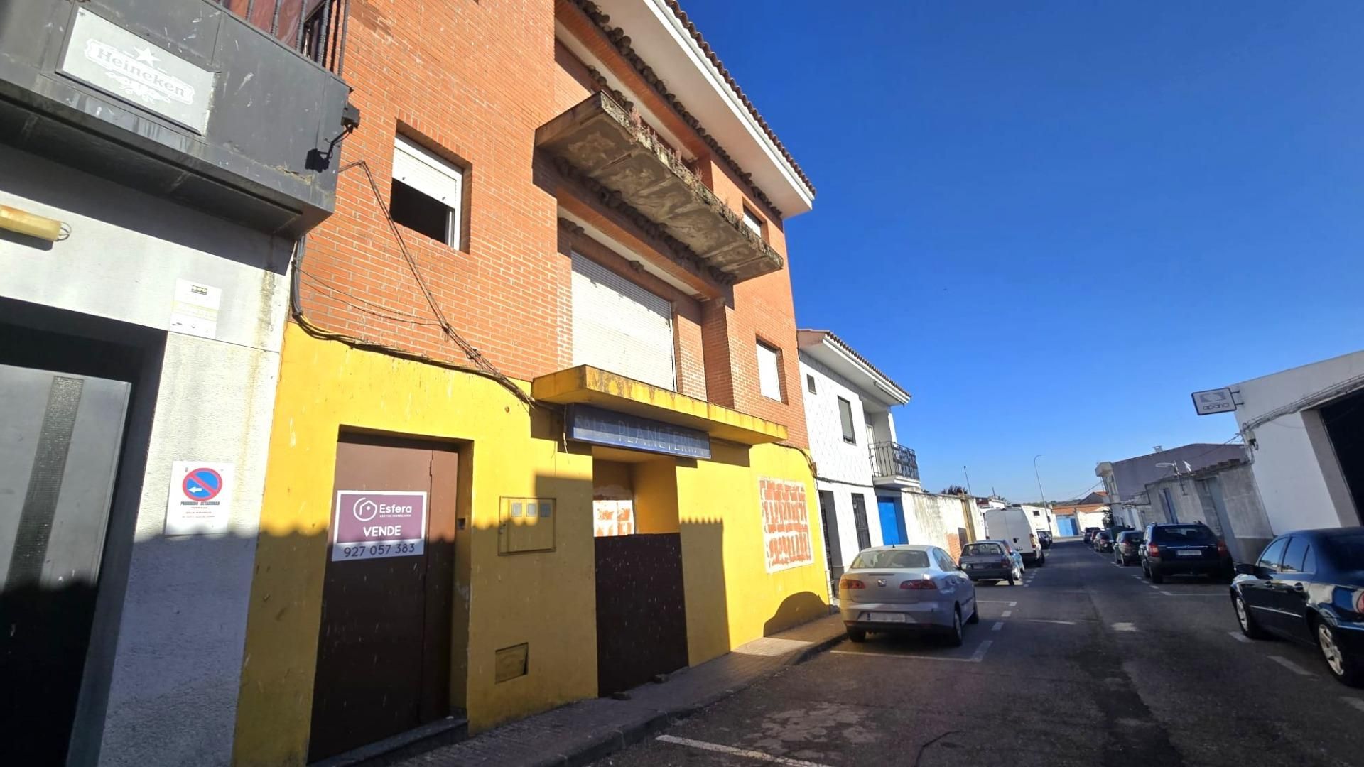 Exterior view of Building for sale in Alcuéscar