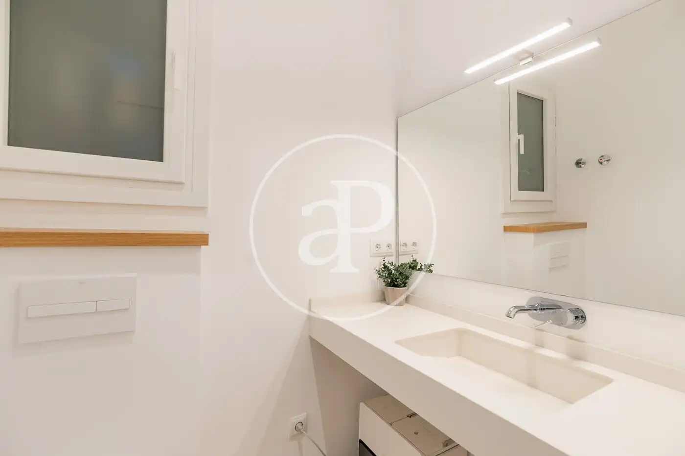 Baño de Piso en venta en Barcelona con Aire acondicionado, Calefacción y Balcón