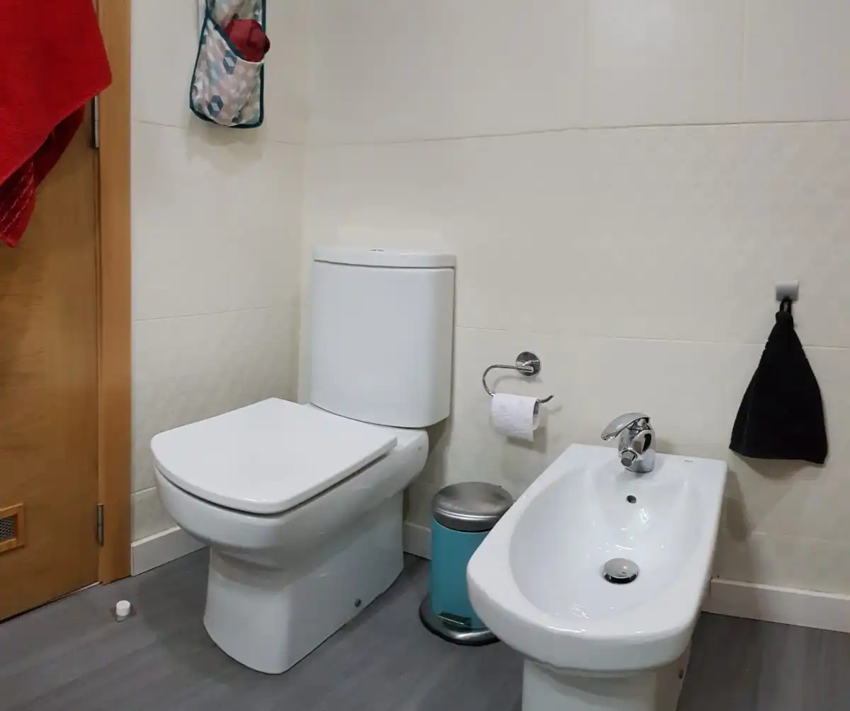 Baño de Piso de alquiler en Telde con Trastero