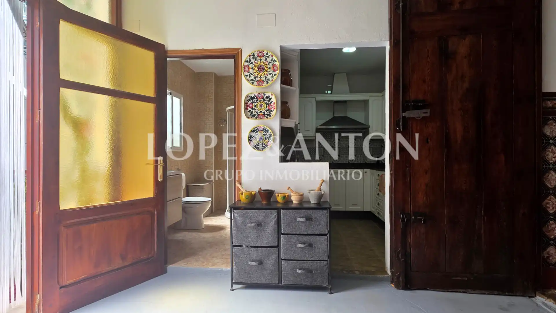 Kitchen of Detached homes for sale in La Pobla de Vallbona  with Air Conditioner, Terrace and Swimming Pool