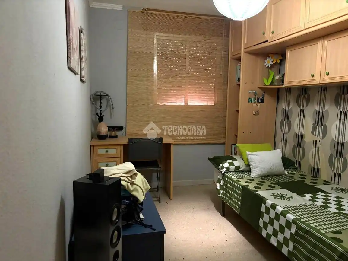 Bedroom of Flat for sale in Sevilla  with Air Conditioner