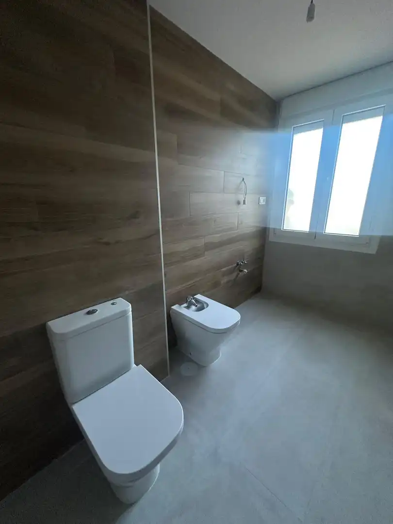 Bathroom of Attic for sale in León Capital   with Storage room