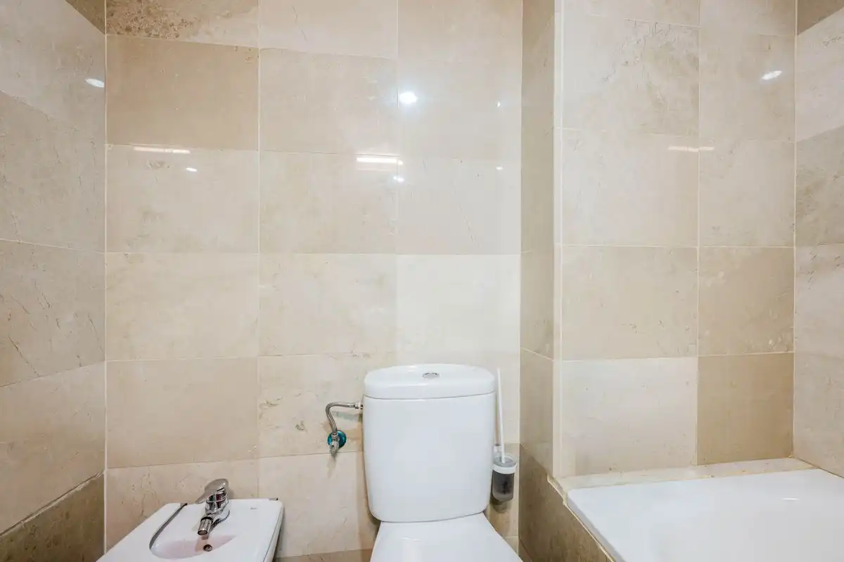 Baño de Piso en venta en Camas con Aire acondicionado, Calefacción y Piscina
