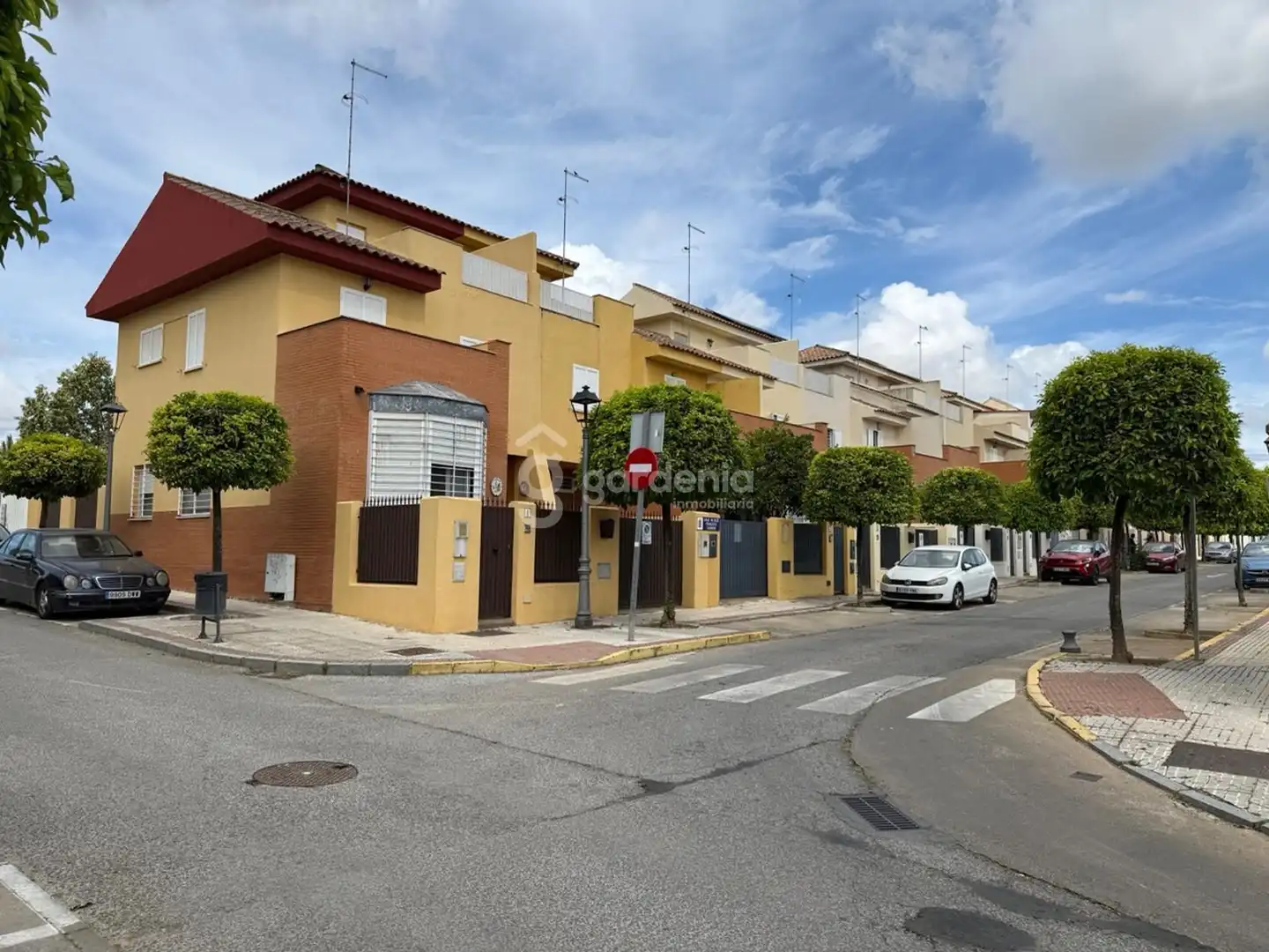 Vista exterior de Casa adosada en venta en Castilleja de la Cuesta con Aire acondicionado y Terraza