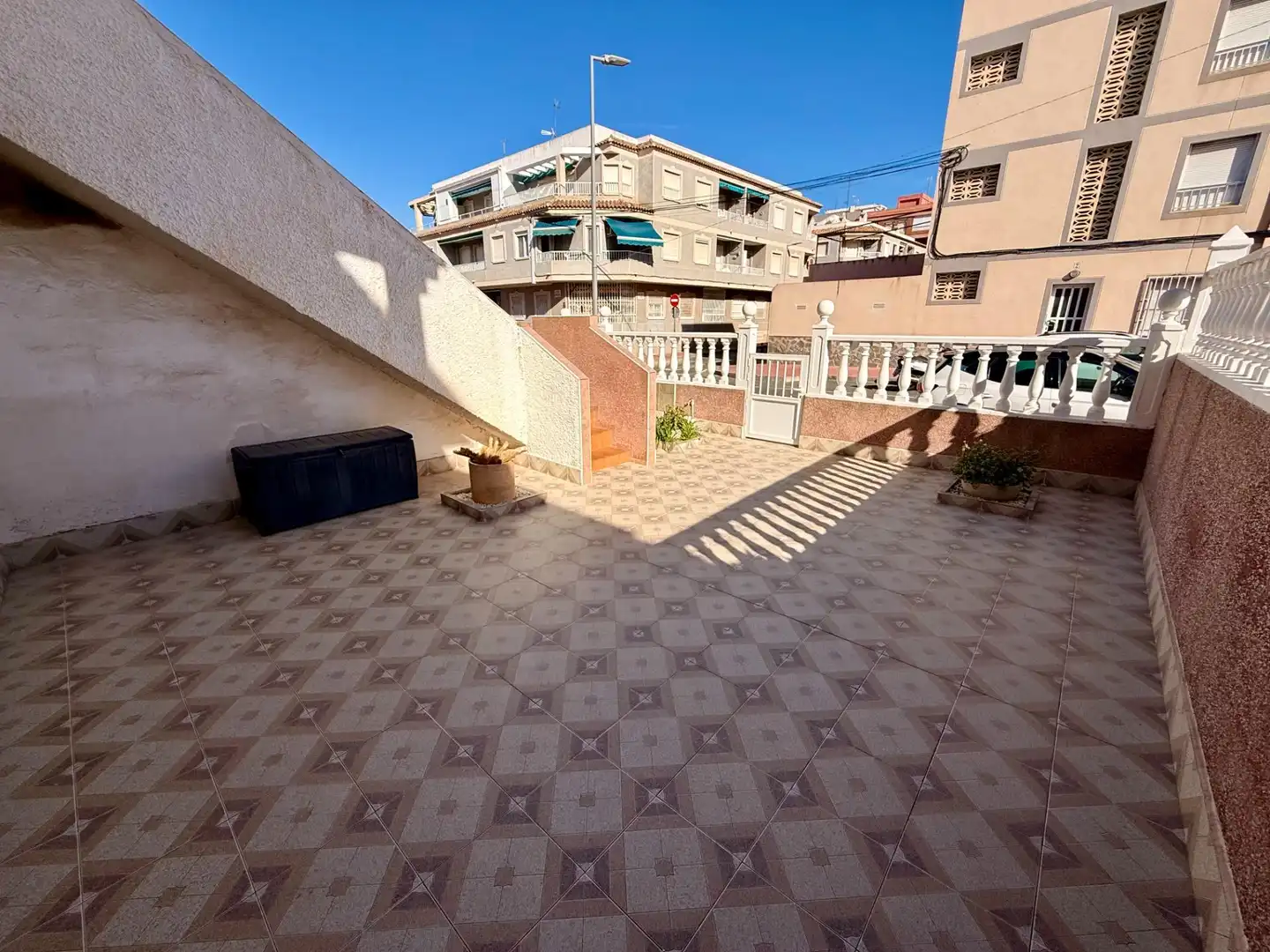 Terrassa de Casa adosada en venda en Torrevieja amb Terrassa, Moblat i Balcó
