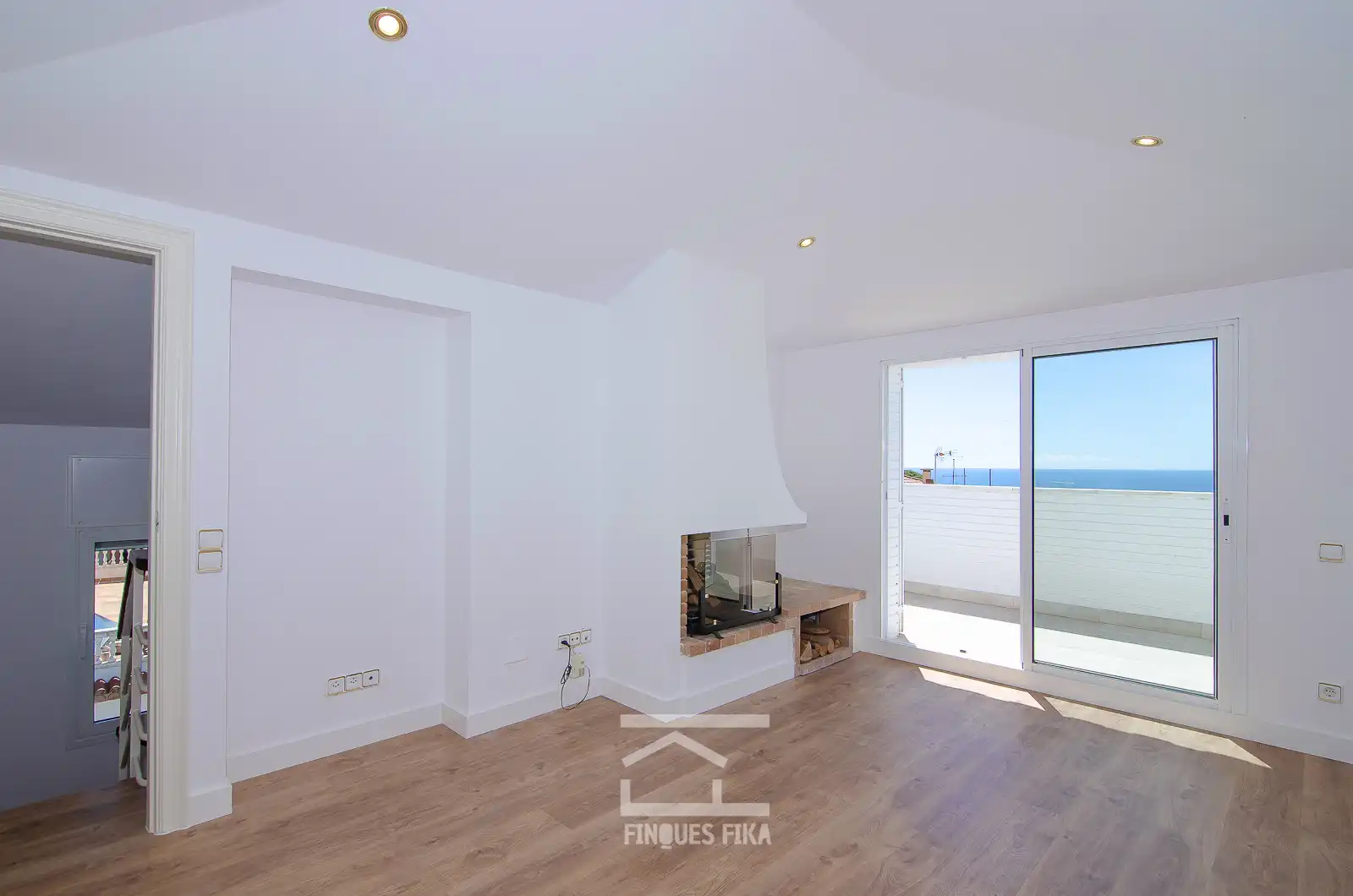 Sala de estar de Casa o chalet en venta en El Masnou con Calefacción, Jardín privado y Parquet