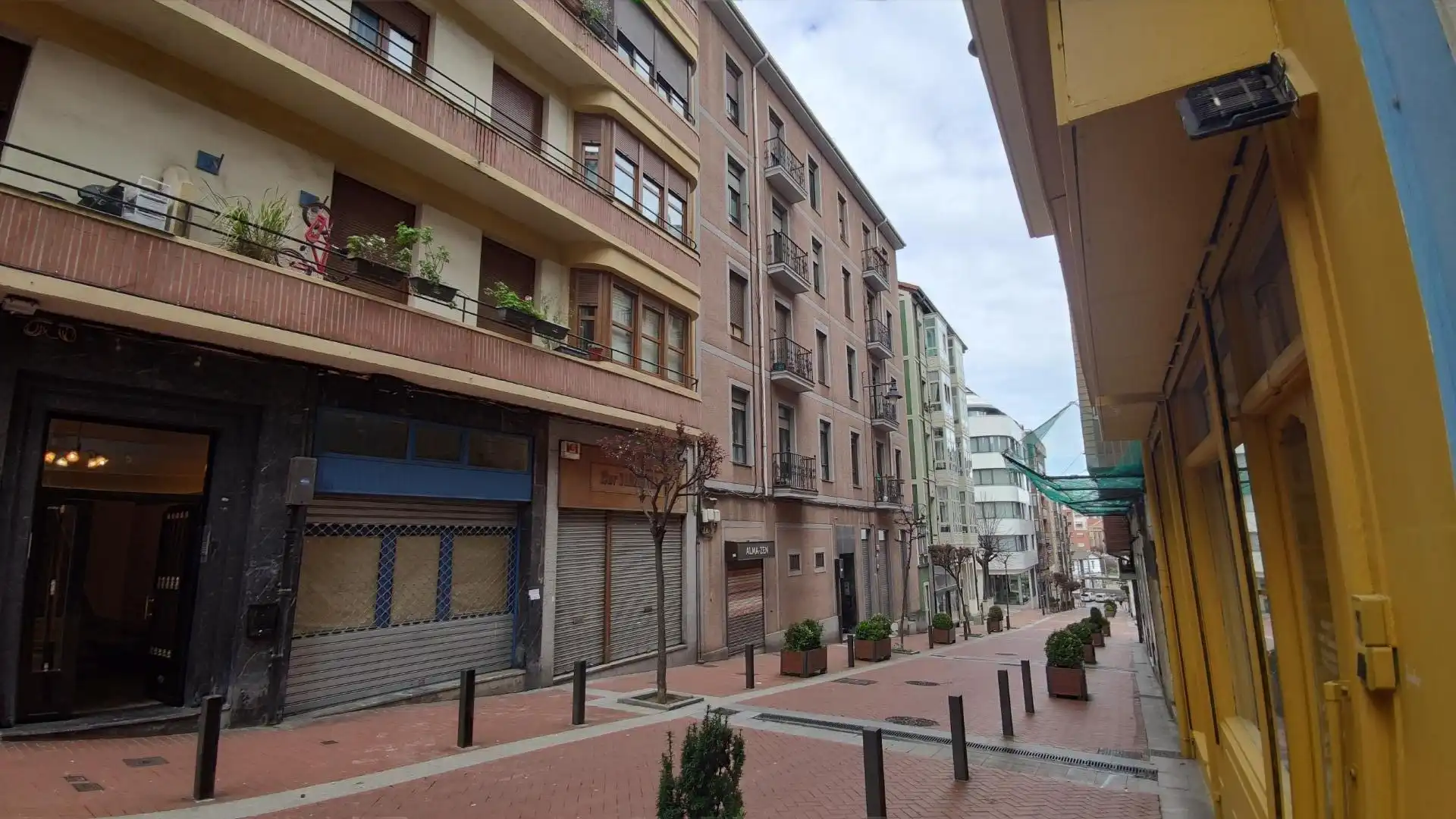 Flat for sale in Calle Portu 7, imagen 2