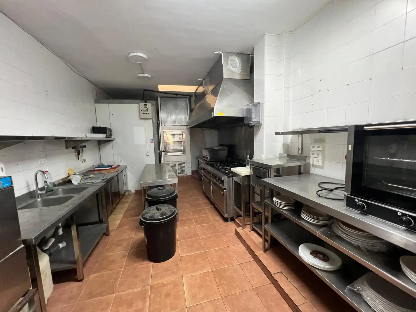 Cocina de Local de alquiler en Estepona con Terraza