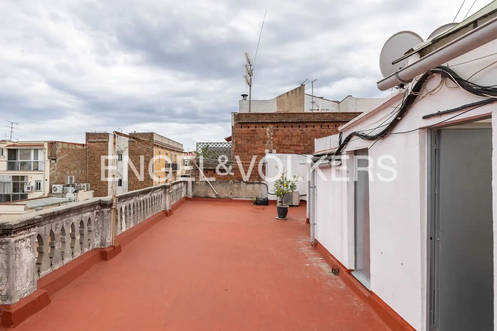 Terraza de Piso en venta en Barcelona con Calefacción, Parquet y Balcón
