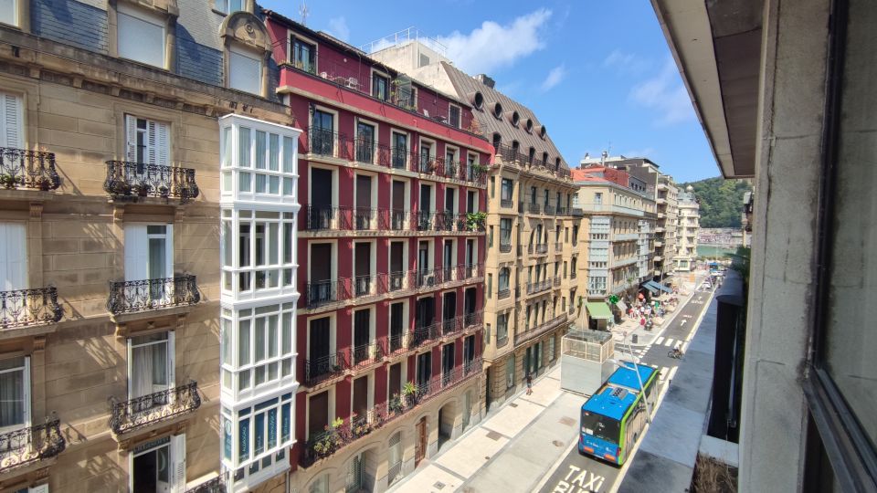 Vista exterior de Pis de lloguer en Donostia - San Sebastián  amb Calefacció