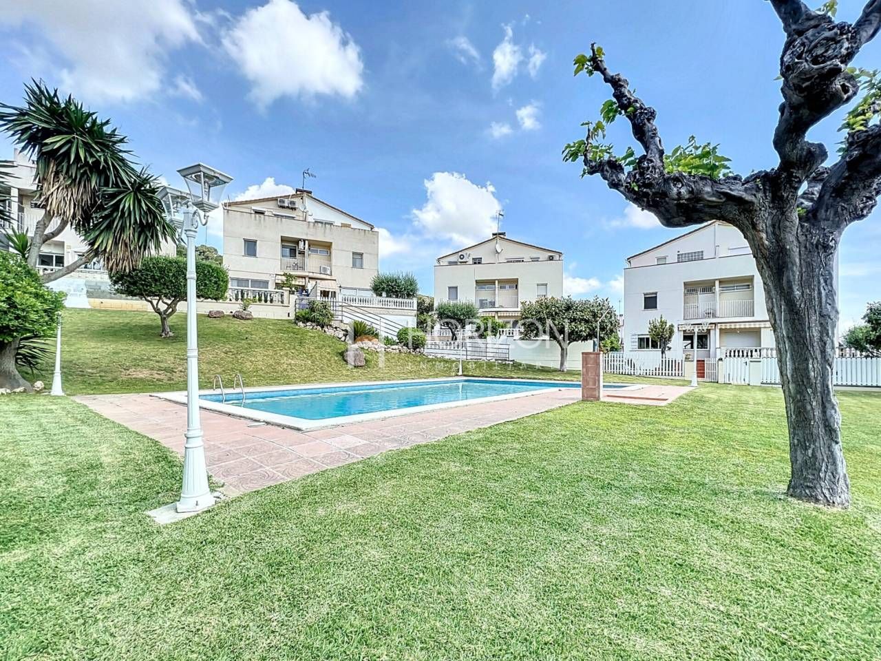 Jardí de Casa adosada en venda en Viladecans amb Aire condicionat, Calefacció i Jardí privat