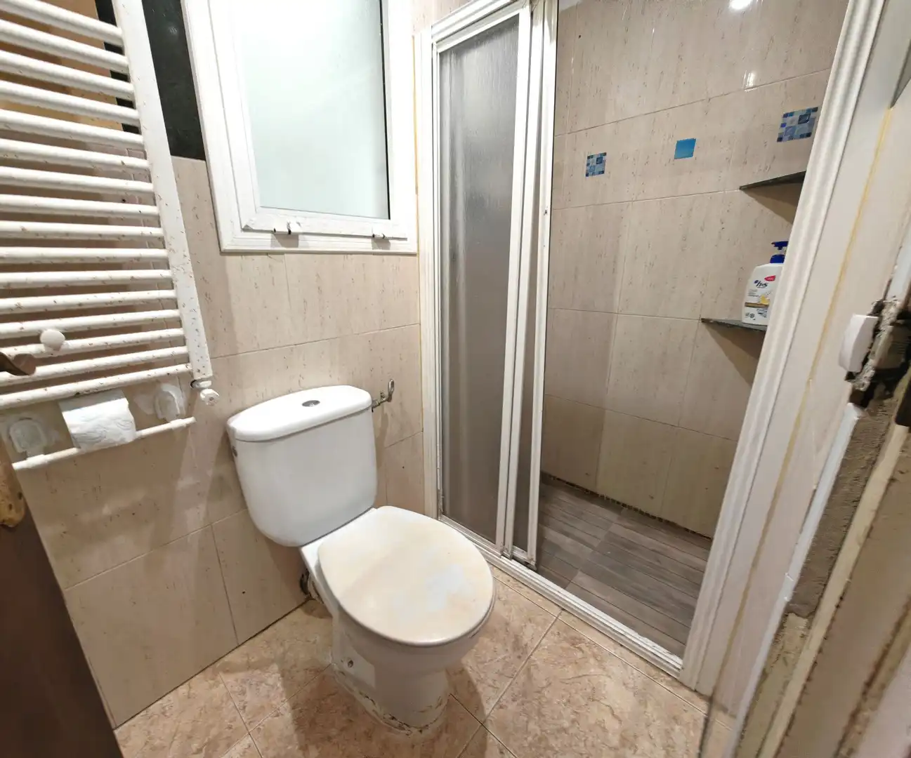 Badezimmer von Wohnung zum Verkauf in Blanes mit Heizung und Abstellraum