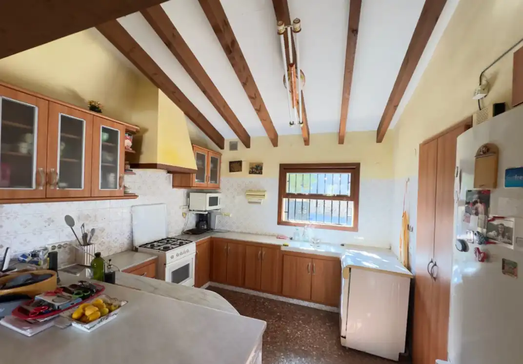 Küche von Haus oder Chalet zum Verkauf in Dénia mit Terrasse, Abstellraum und Schwimmbad