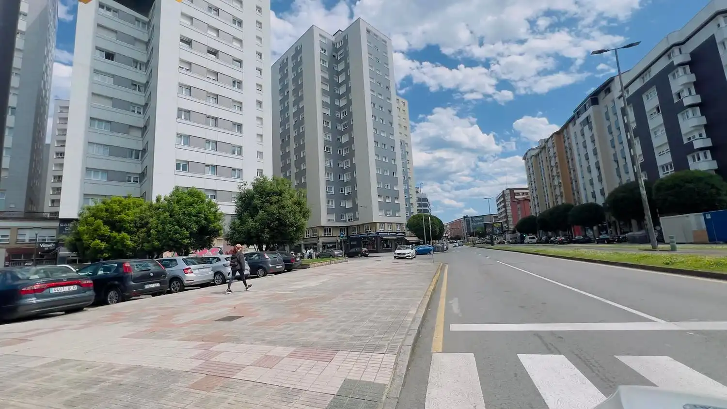 Vista exterior de Piso en venta en Gijón  con Piscina