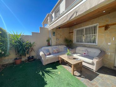 Bungalow amb piscina en venda a Los Balcones - Los Altos