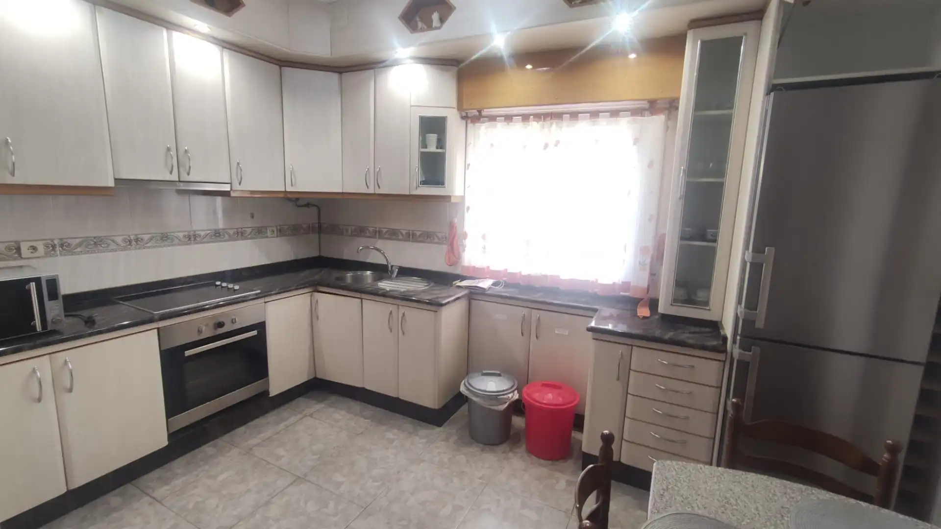 Appartement avec ascenseur à louer à Avenida de Buenos Aires
