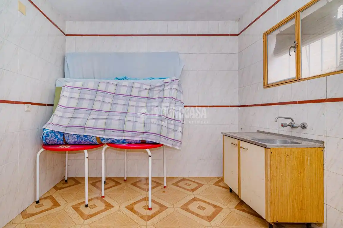 Dormitori de Casa adosada en venda en Loja amb Terrassa