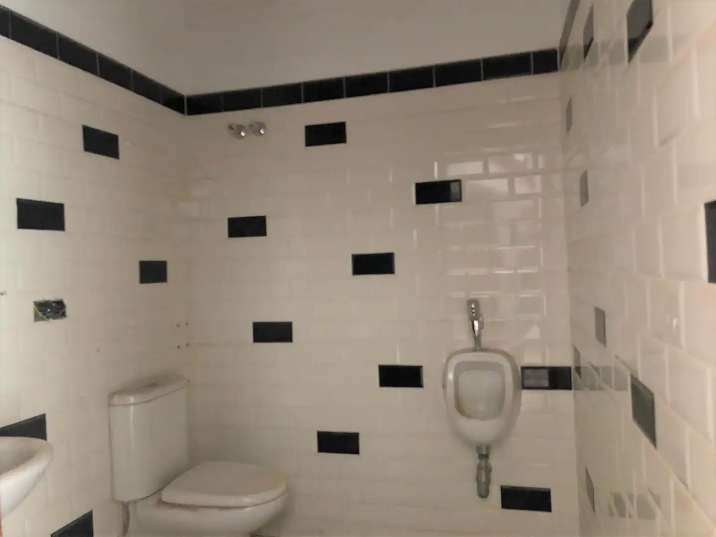 Badezimmer von Gebäude zum Verkauf in Ribera del Fresno