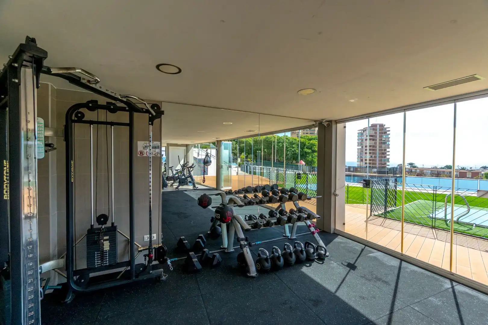 Apartamento con piscina en venta en Playa de Poniente, imagen 32
