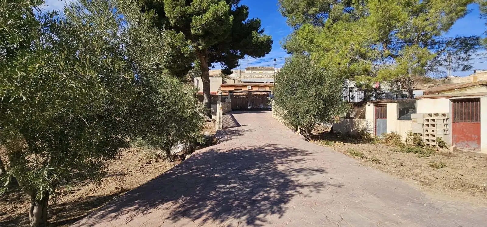 Vista exterior de Casa o chalet en venta en Algueña con Aire acondicionado, Calefacción y Jardín privado
