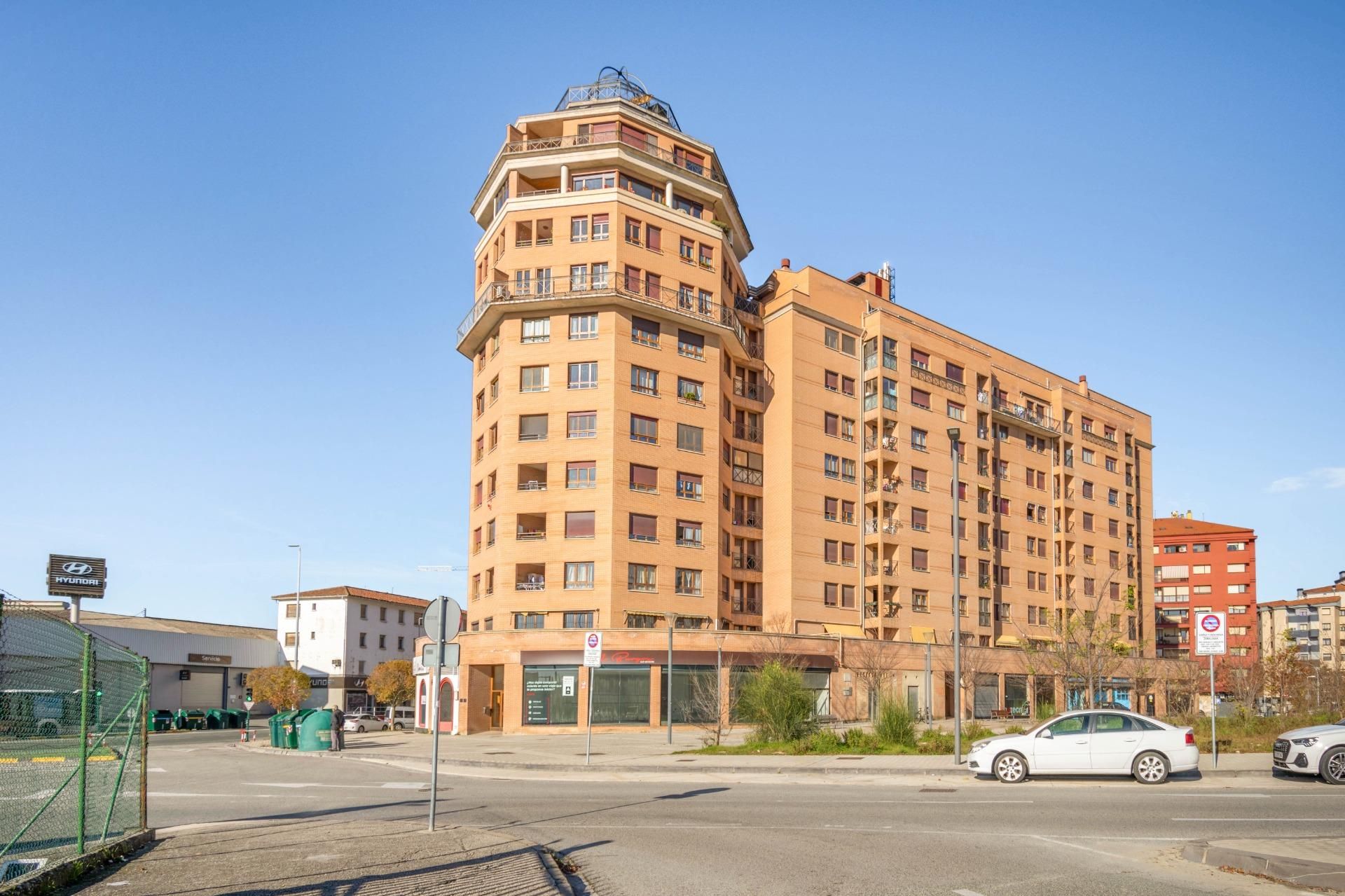 Vista exterior de Pis en venda en  Pamplona / Iruña amb Parquet