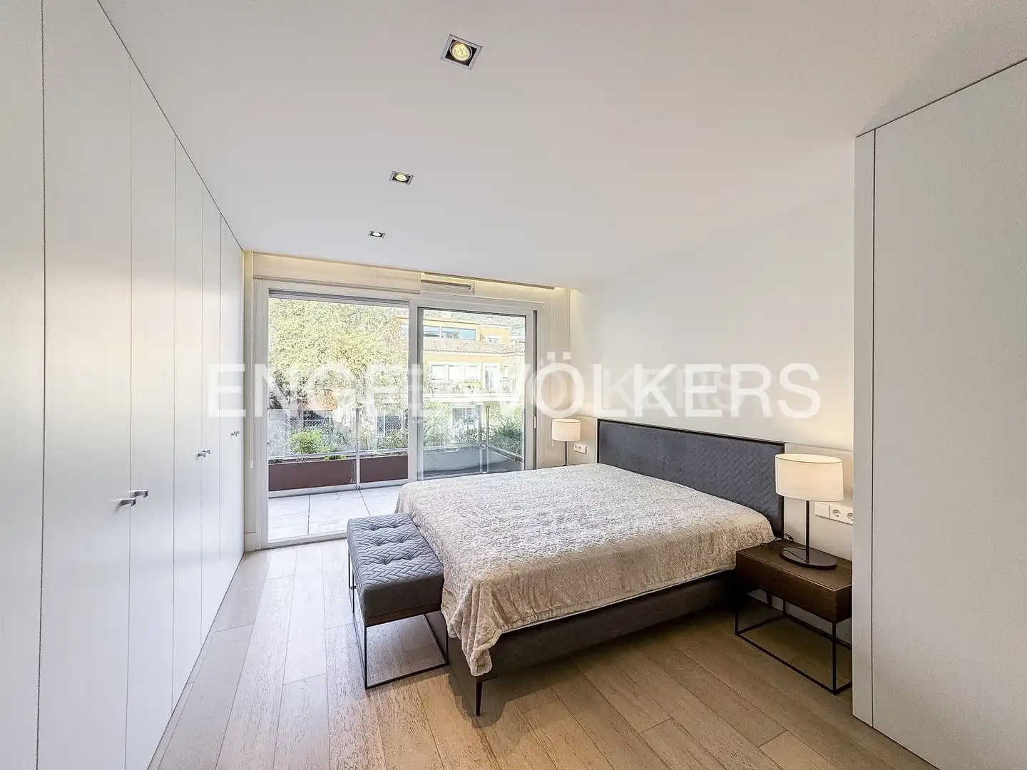 Bedroom of Flat for rent in Barcelona  with Air Conditioner, Heating and Parquet flooring