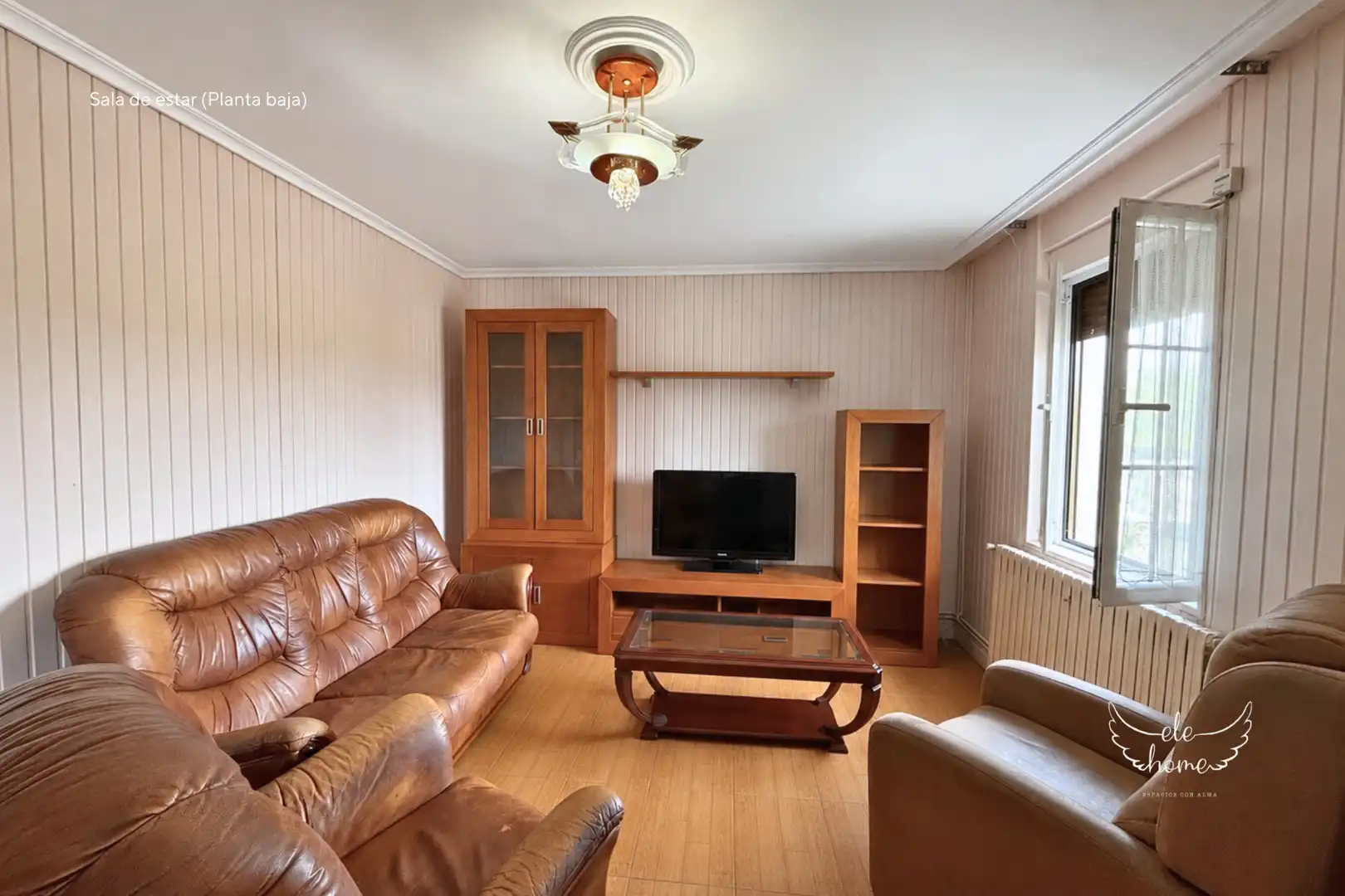 Wohnzimmer von Country house zum Verkauf in Miengo mit Heizung, Privatgarten und Terrasse