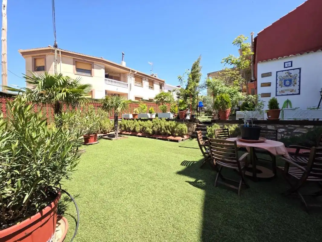 Garden of Country homes for sale in Robledo  with Heating, Private garden and Terrace