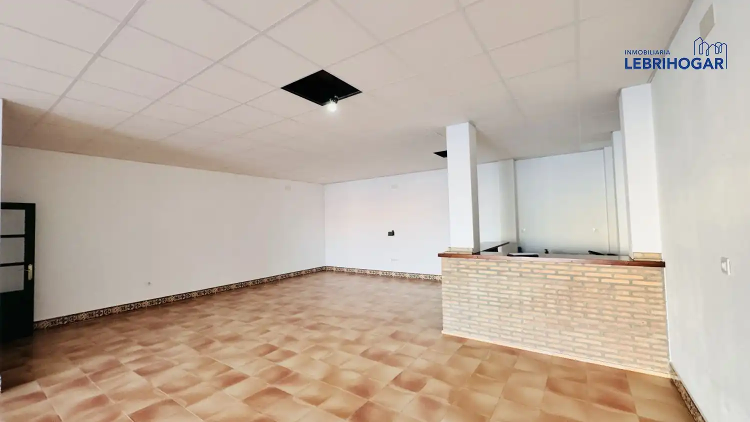 Local comercial en alquiler en Lebrija, imagen 3