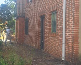 Vista exterior de Casa o xalet en venda en Barruelo de Santullán