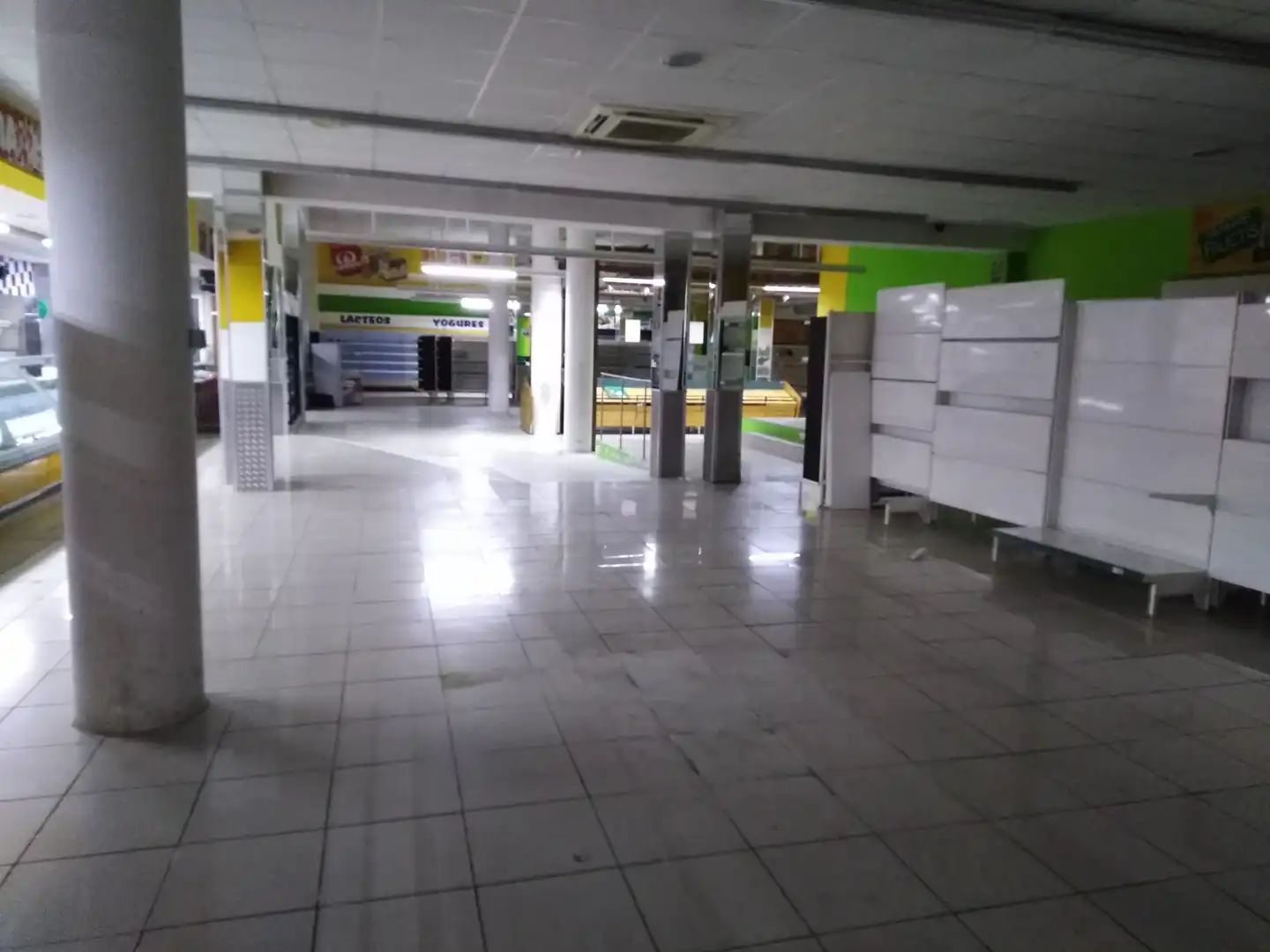 Local de alquiler en Xeraco con Aire acondicionado, Amueblado y Alarma