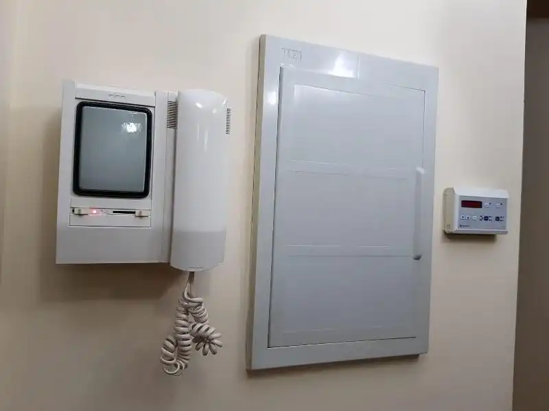 Maisonette zum Verkauf in Plasencia mit Klimaanlage, Heizung und Privatgarten