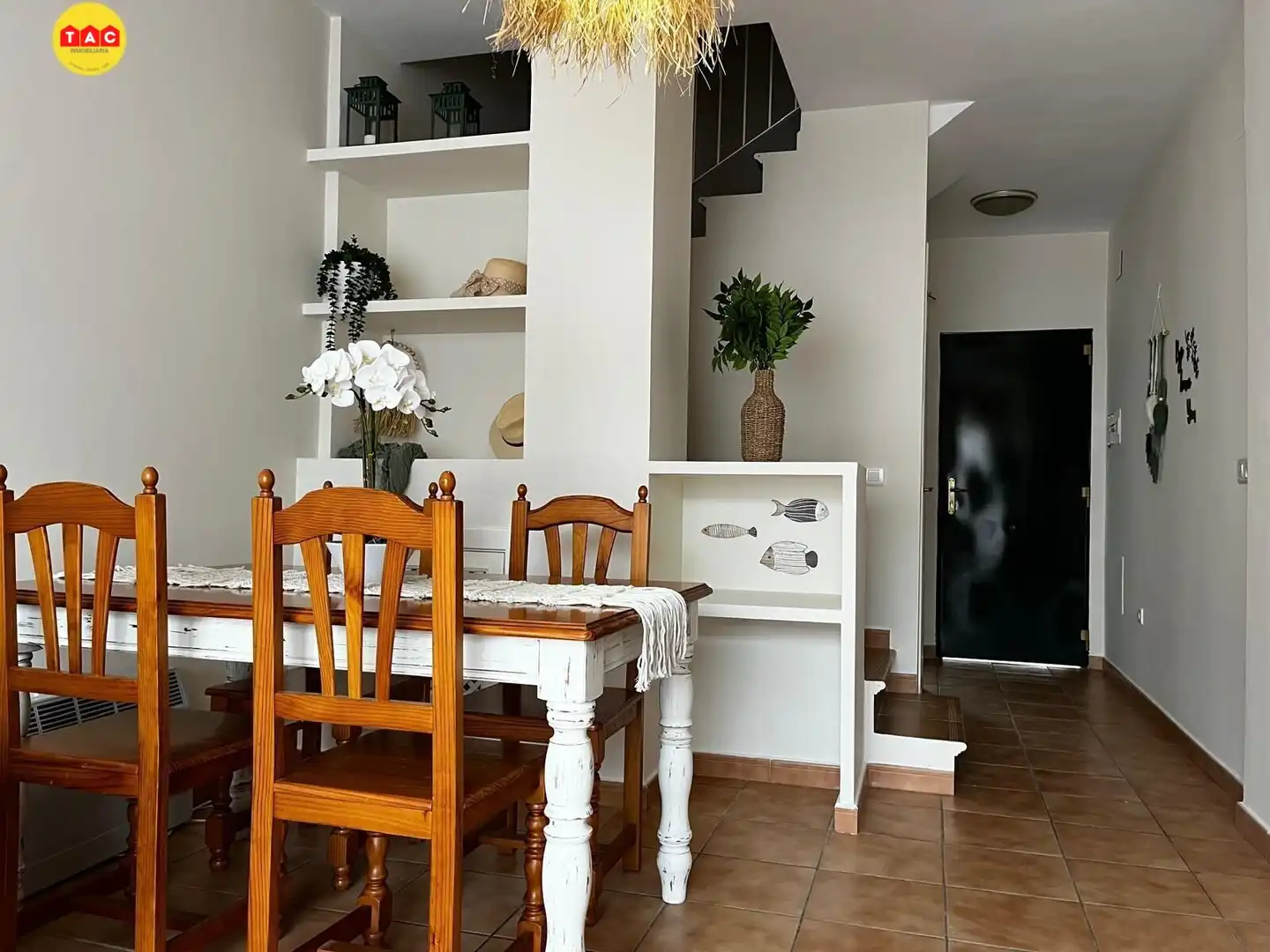 Esszimmer von Einfamilien-Reihenhaus zum Verkauf in Islantilla mit Klimaanlage, Heizung und Terrasse