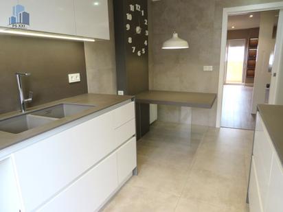 Kitchen of Flat to rent in Castellón de la Plana / Castelló de la Plana  with Air Conditioner and Balcony