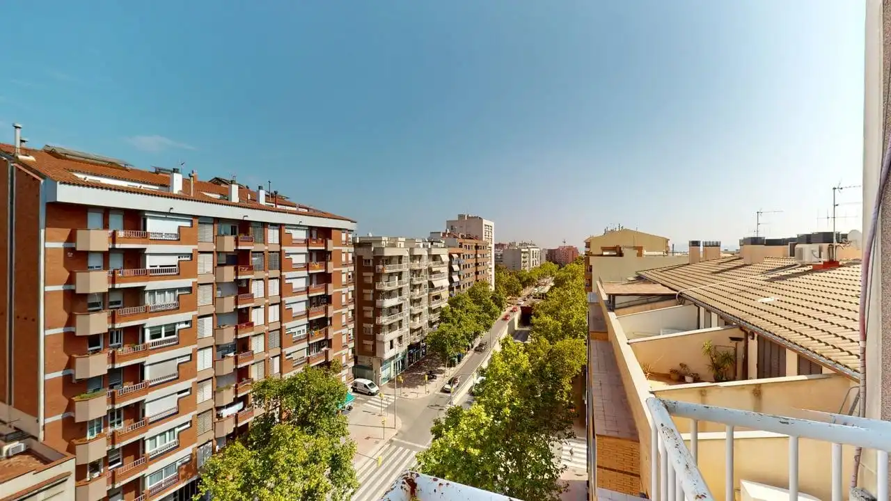 Appartamento con terrazza in vendita a Carrer de Latorre, imagen 19