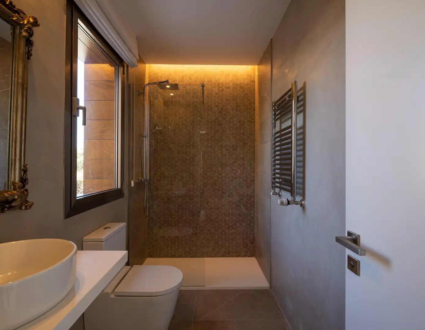 Detached house with pool for sale in El Faro de Calaburra - Chaparral, imagen 10