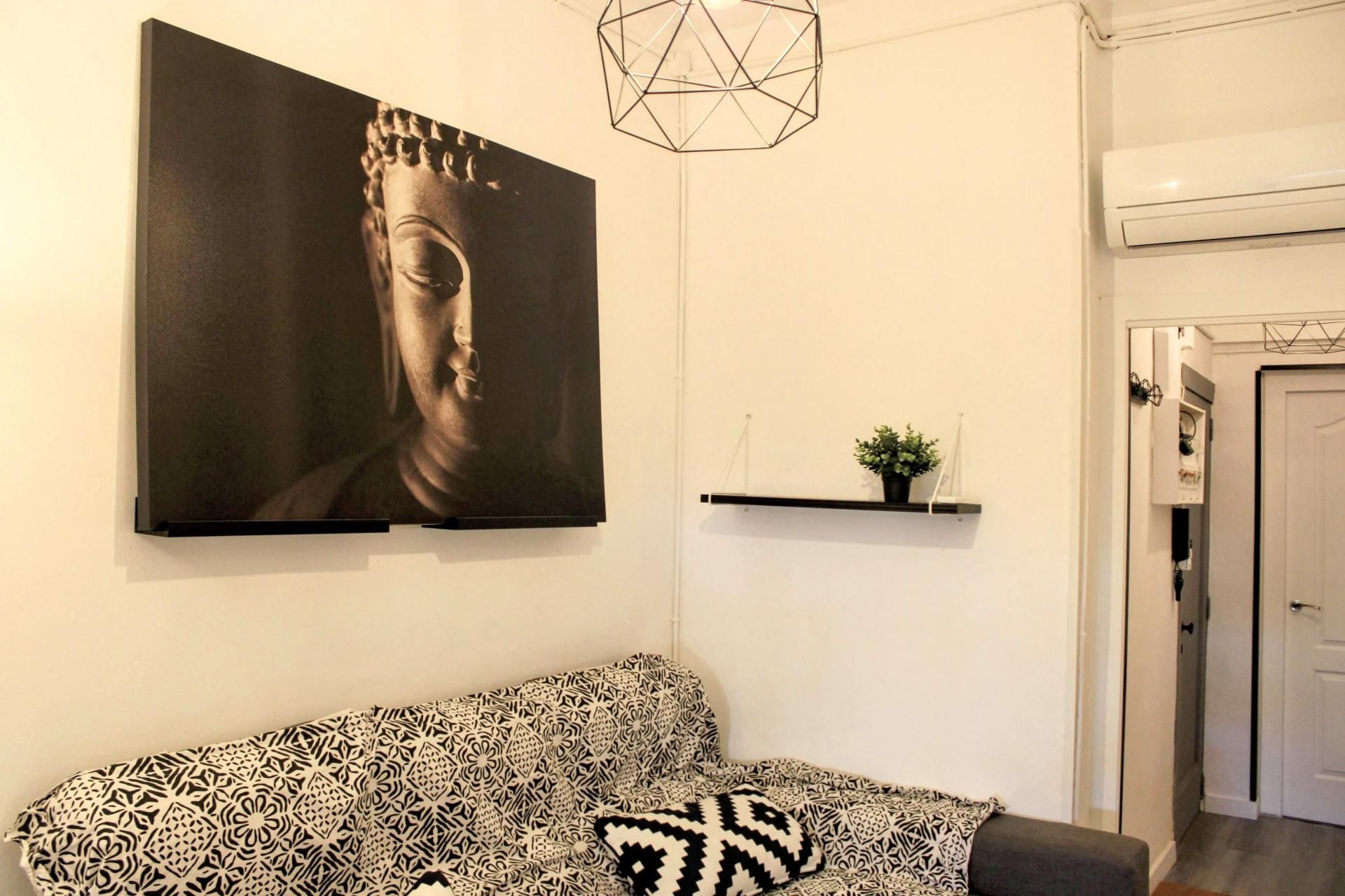 Living room of Flat to rent in Girona Capital  with Furnished, Microwave and TV