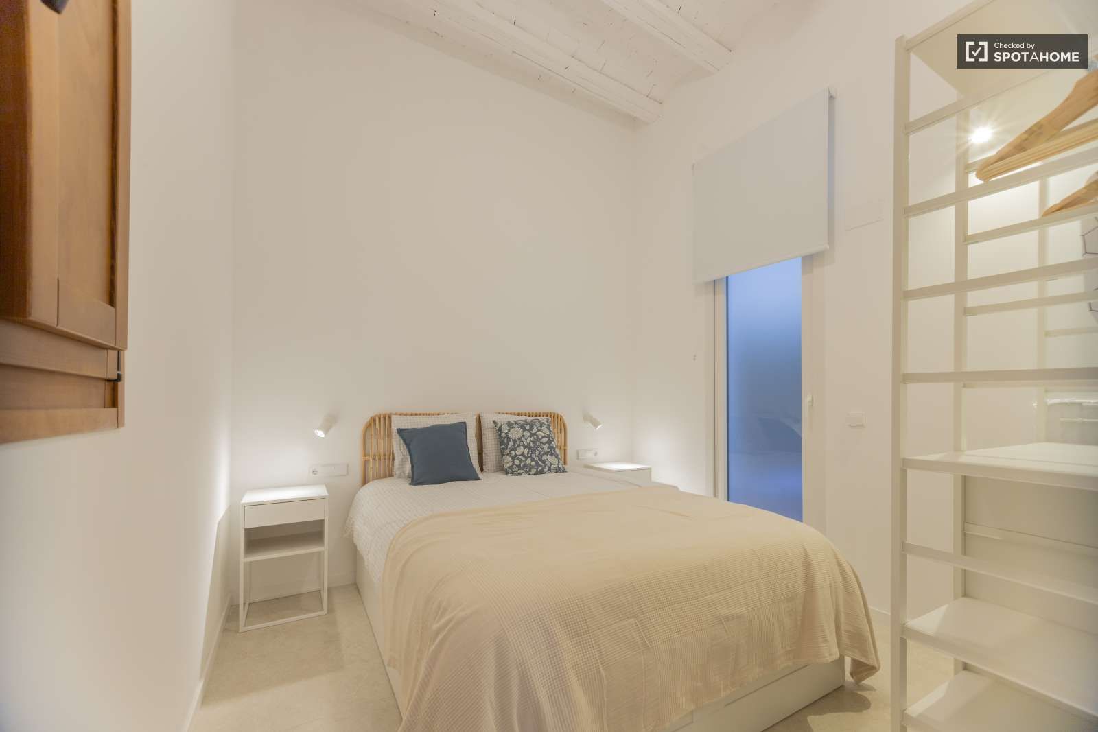 Schlafzimmer von Wohnung zur untervermieten in  Valencia Capital mit Klimaanlage, Heizung und Terrasse
