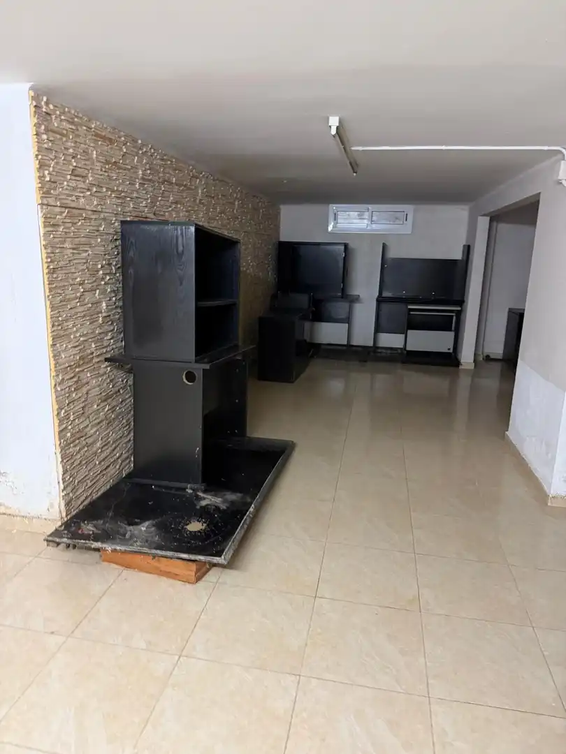 Local en venda en Ripollet amb Aire condicionat