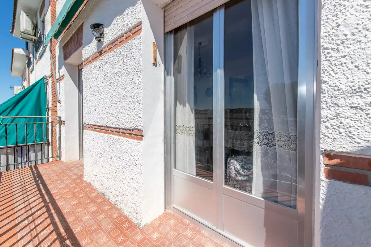 Vista exterior de Casa adosada en venta en Méntrida con Calefacción y Balcón