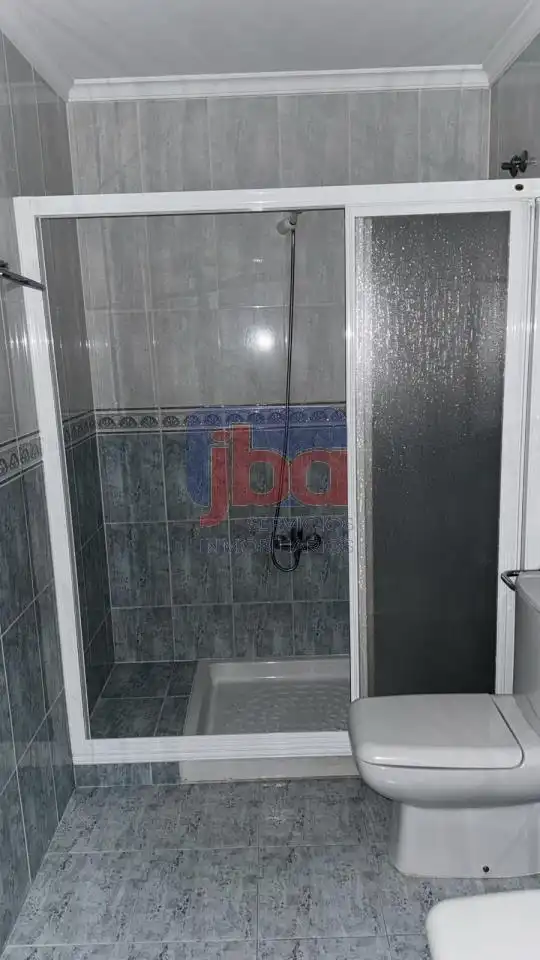 Baño de Piso en venta en Xinzo de Limia con Calefacción, Trastero y Balcón